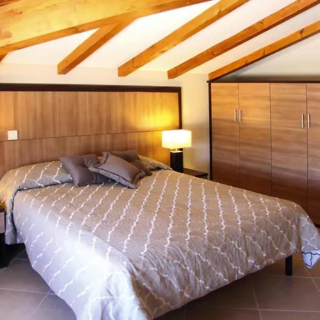 Salina Bay, Vecchio, Garden Side