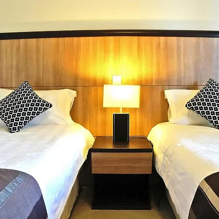 Salina Bay, Vecchio, Garden Side *