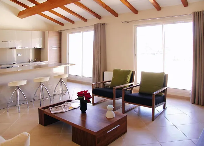 Salina Bay, Vecchio, Garden Side * 维琪奥港